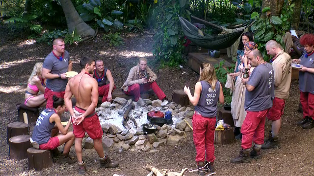 Sunt celebru, scoate-ma de aici! Andreea si Mihai au inghitit cele mai scarboase lucruri, ca sa faca rost de mancare