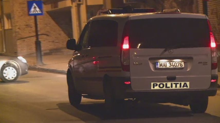 Politist din Covasna, arestat pentru trafic de minori. Fetelor, din familii sarace, li se promiteau castiguri fabuloase