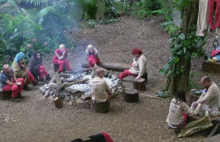 Vladimir Draghia este noul concurent la "Sunt celebru, scoate-ma de aici!". Tensiune in tabara vedetelor din cauza mancarii