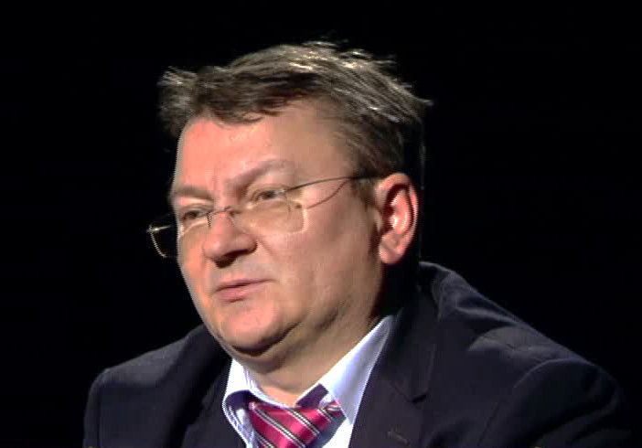 Istoricul Armand Goşu: ”E o prostie să spui că arată bine România”