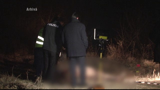 Ramasitele unei femei descoperite pe un teren din Ramnicu Valcea. Surse judiciare: Victima ar fi fost atacata de caini