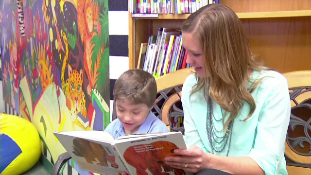 Un copil grav bolnav primeste un rinichi chiar de la profesoara lui. Ce cadou si-a dorit de Craciun