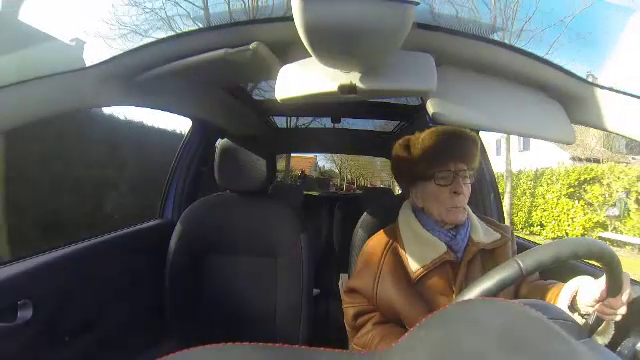Procurorii au cerut retragerea permisului de conducere pentru un batran de 97 de ani. Ce a decis judecatorul