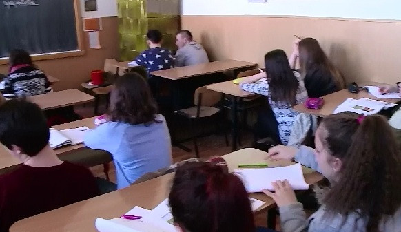 Comisia Juridica a votat ca inscrierea la ora de religie sa se faca la inceputul clasei pregatitoare, dar si in clasele 5 - 9