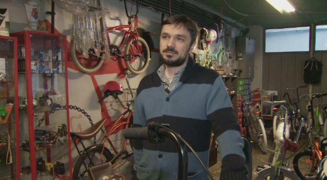 Si-au dat demisia ca sa porneasca propria afacere, acum se pot lista la bursa. Povestile unor tineri romani ajunsi milionari