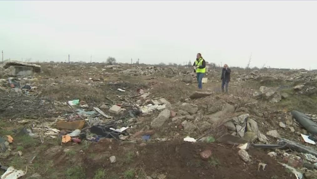 Craniu uman descoperit printre gunoaie, pe un camp de langa Arad. Ce au declarat autoritatile