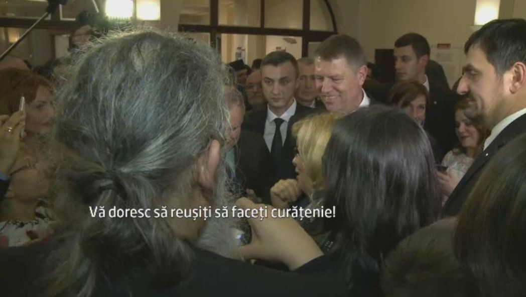 Mesajul romanilor din Berlin pentru Iohannis: "Faceti curatenie in politica de la Bucuresti". Ce le-a promis presedintele