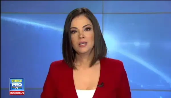 Lupita Nyong'o si-a recuperat rochia purtata la gala Oscar. Hotul si-a dat seama ca perlele de pe rochie erau false