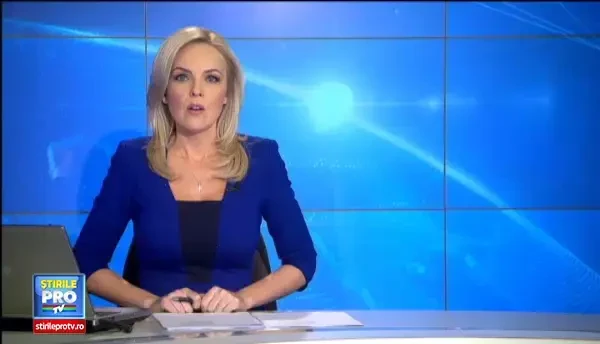 Klaus Iohannis i-a oferit sotiei un buchet de ghiocei. Mesajele de Martisor ale lui Victor Ponta si Traian Basescu