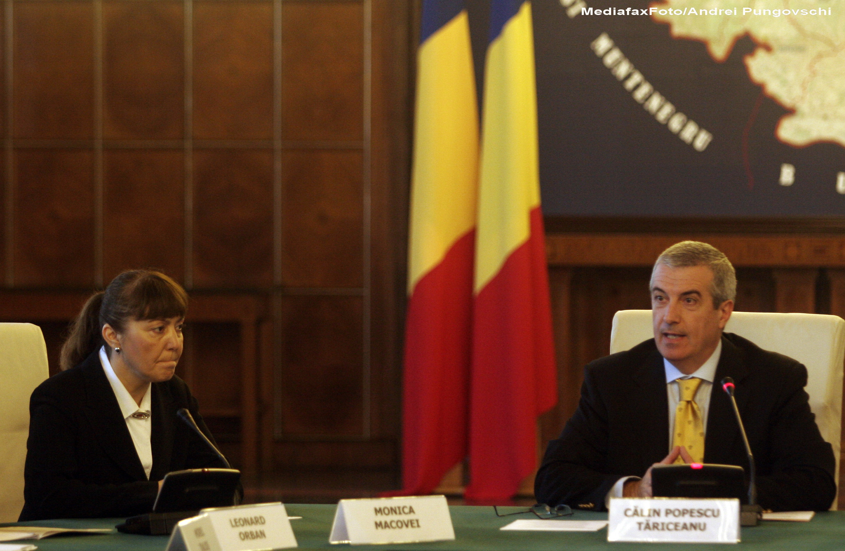 Monica Macovei acuza: Tariceanu mi-a cerut in Guvern sa il informez in cazul anchetelor care privesc un ministru