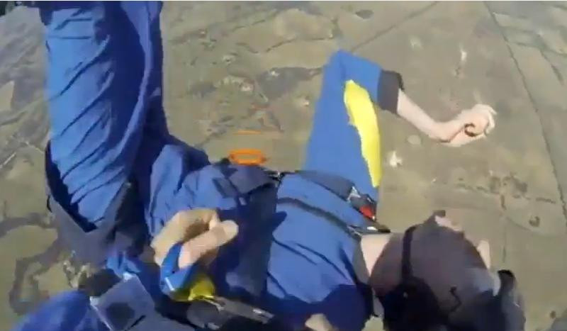 Parasutist salvat in aer dupa ce a intrat in convulsii in timpul unui salt: Am fost 30 de secunde inconstient