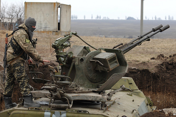 Kievul si Washingtonul au inceput discutiile privind livrarea de armament. Ucraina cere atat arme letale, cat si neletale