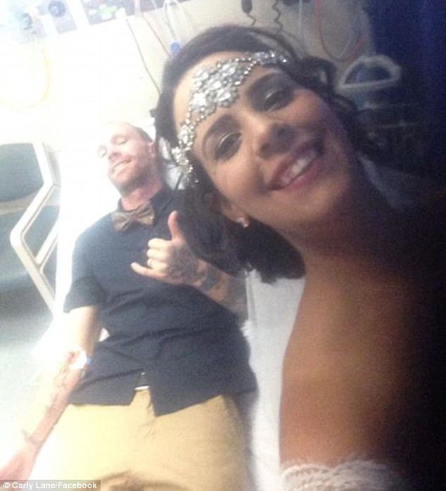 Un mire a lipsit de la propria nunta din cauza unei toxiinfectii alimentare. Unde a luat micul dejun in ziua ceremoniei