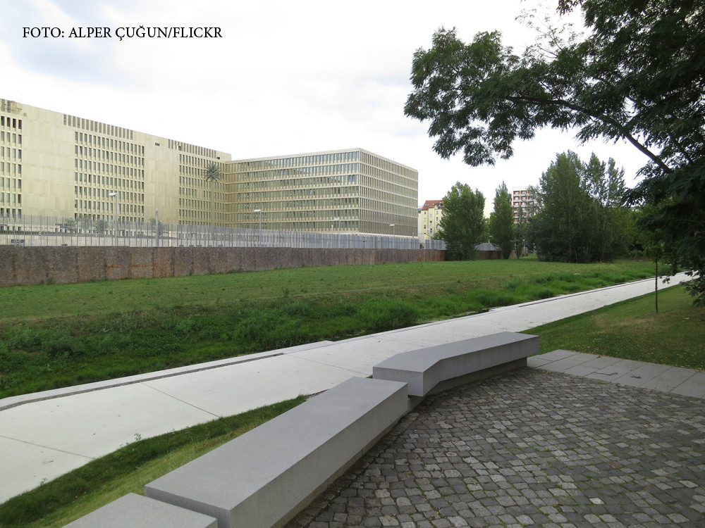 Viitorul sediu al serviciului secret german a fost pradat de hoti. Acum patru ani s-au furat si planurile cladirii