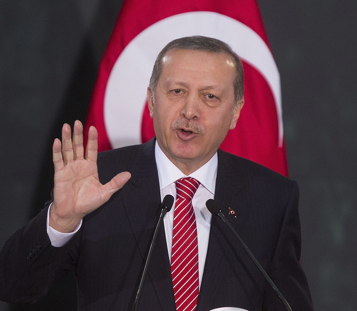 Presedintele Turciei se teme sa nu fie otravit. Expertii ii vor analiza mancarea intr-un laborator din palatul prezidential