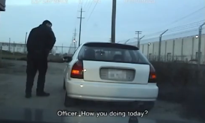 "Te rog frumos sa cobori din masina". Politistul era sa lesine cand a vazut cine era de fapt la volan