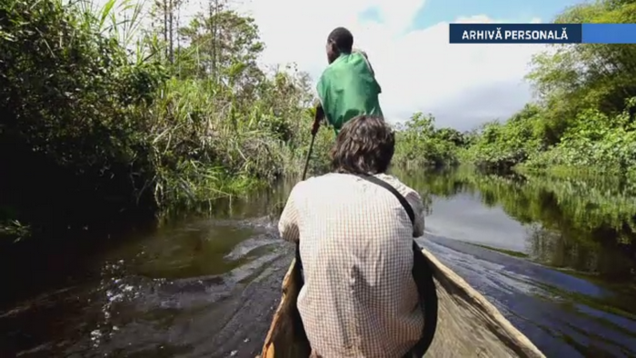 Romanul care s-a mutat in Indonezia, pentru a trai intr-un trib de bastinasi. Cum au ajuns localnicii sa asculte manele