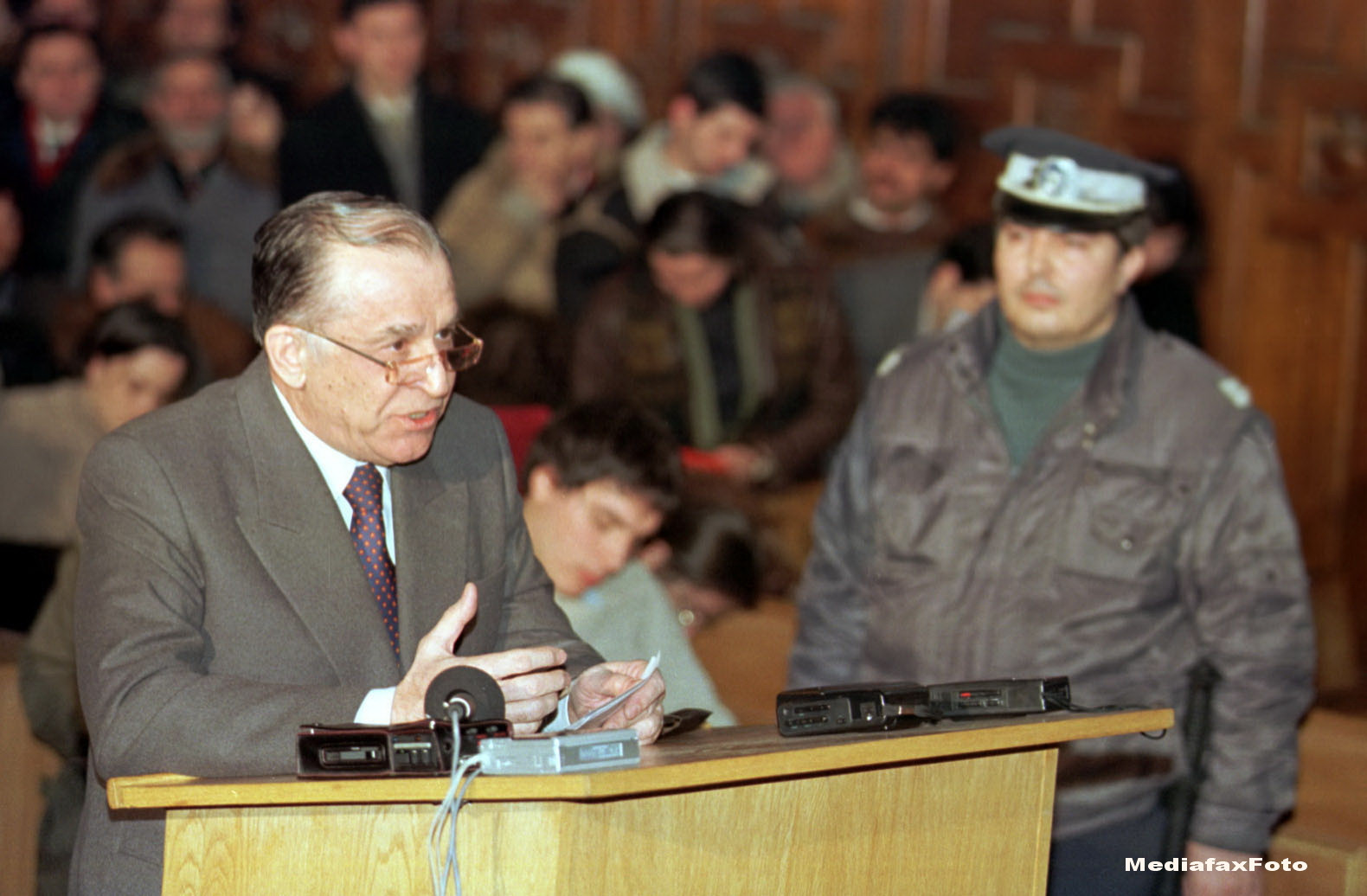 Dosarul Mineriadei. Ion Iliescu si Petre Roman, pusi sub acuzare. Marian Munteanu: "Poate va sosi momentul adevarului"