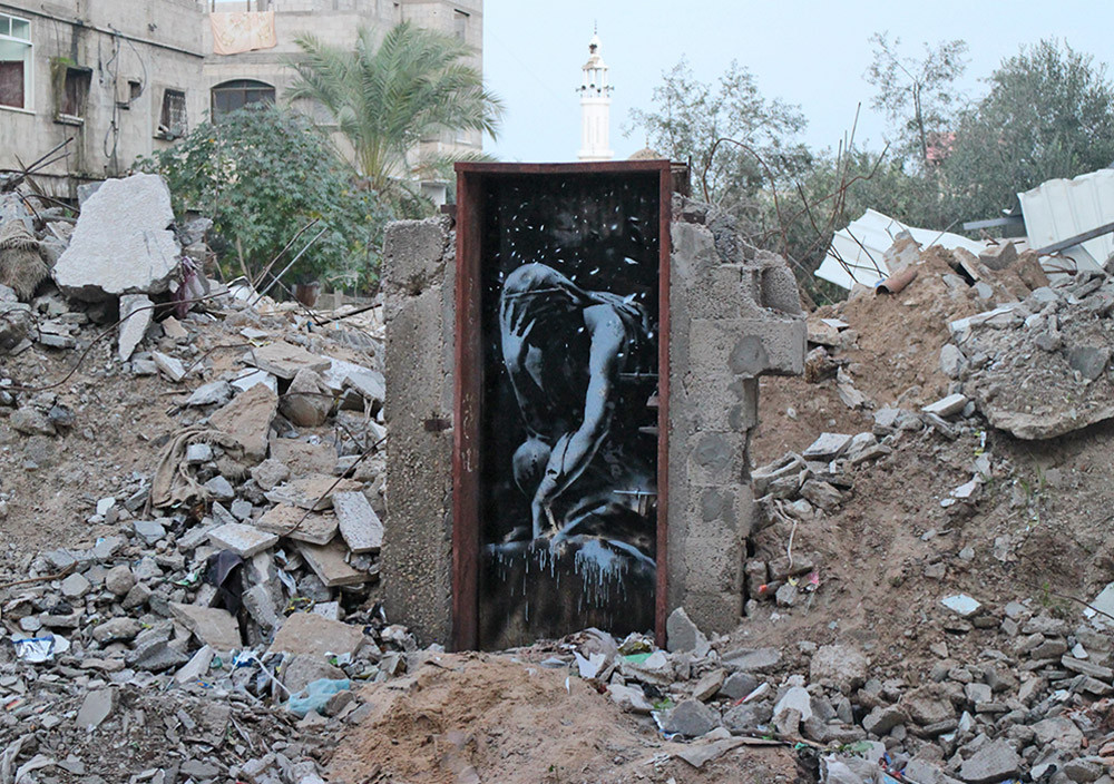 Banksy goes to Gaza: Imagini la 6 luni de la finalul razboiului! VIDEO
