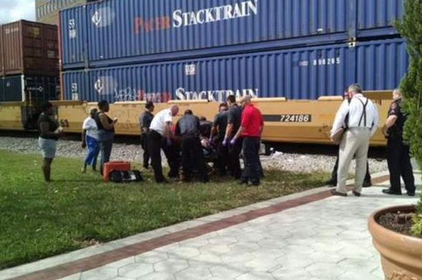 A fost lovita de tren in timp ce era ocupata sa scrie mesaje pe telefon. Continuarea este uimitoare