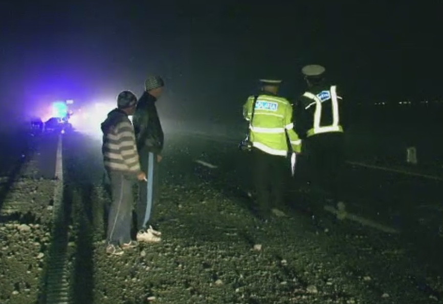 Doua persoane au fost ranite dupa ce o masina a spulberat o caruta, pe DN19 Satu Mare - Baia Mare