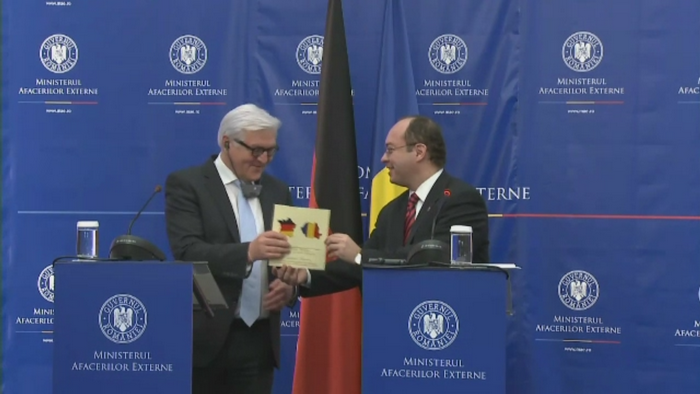 Ministrul Bogdan Aurescu l-a eliberat din functie pe purtatorul de cuvant al MAE, dupa incidentul cu brosura