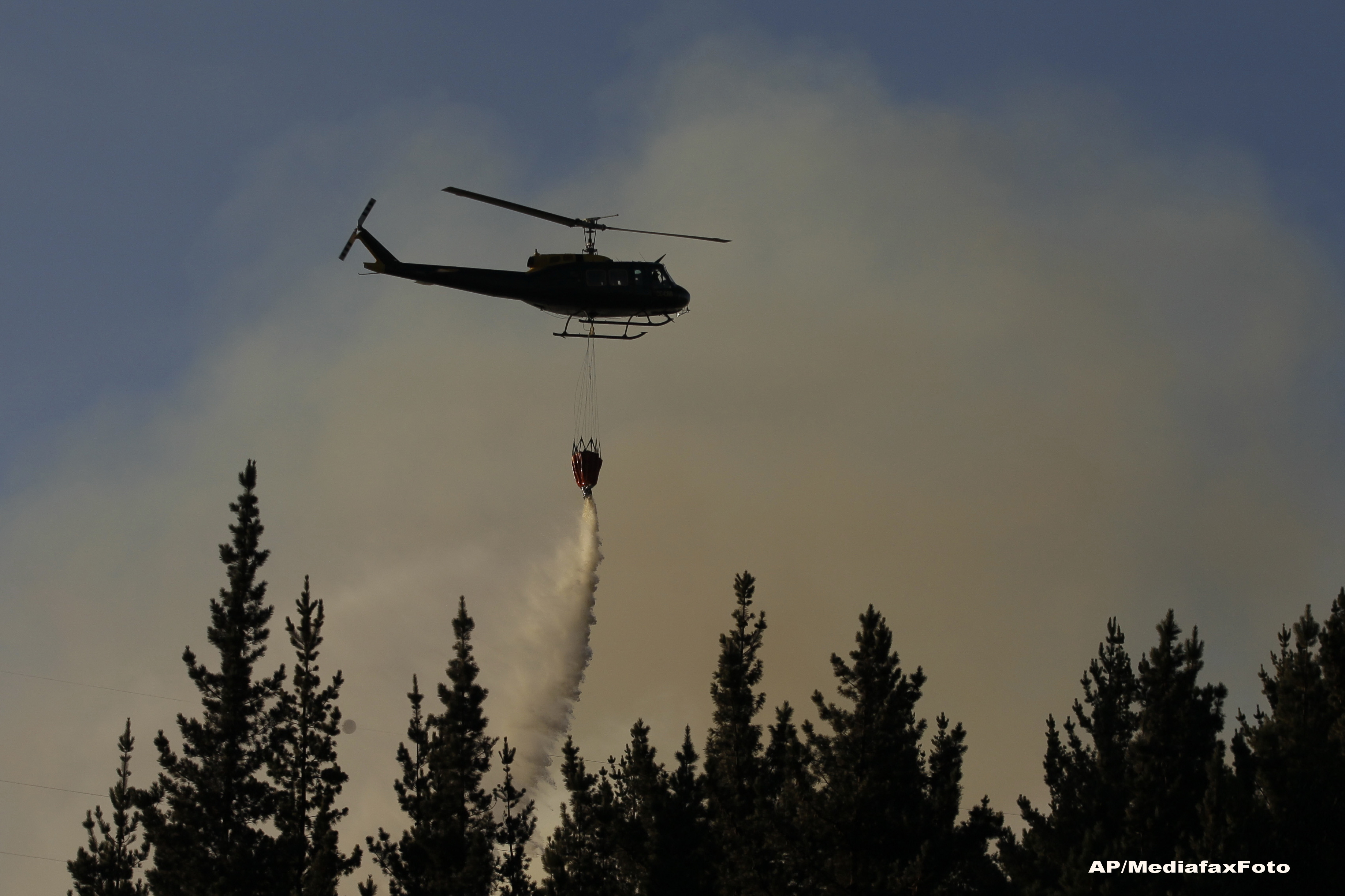 Incendiu puternic in Chile. Aproximativ 7.000 de oameni au fost nevoiti sa fuga, la propriu, din calea focului