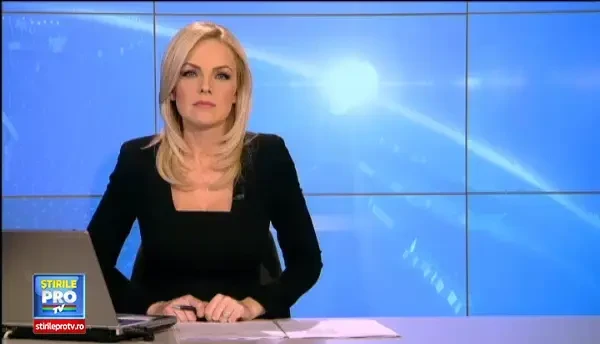 Statiunea Predeal, luata cu asalt de sute de oaspeti blanosi si pufosi. Cat costa un pui de ciobanesc mioritic