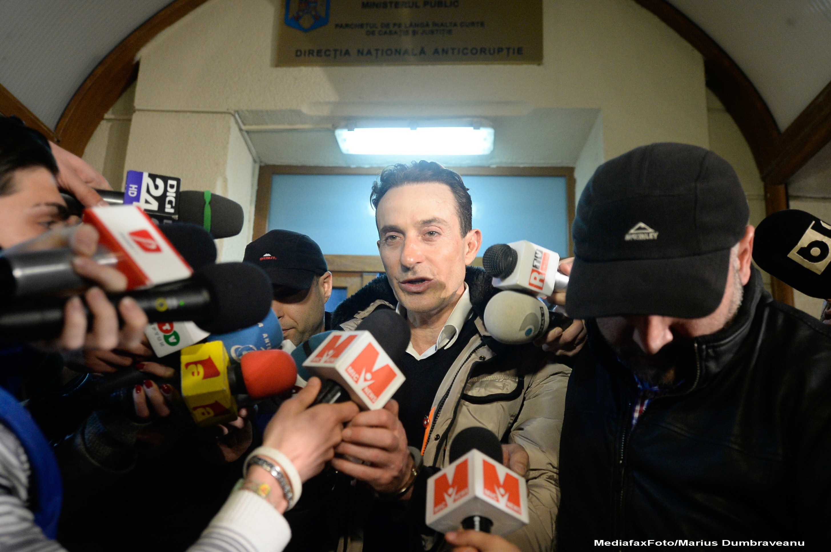 DNA: Dupa ce primea mita, Radu Mazare emitea certificate intr-o viteza ce depasea limitele posibilului