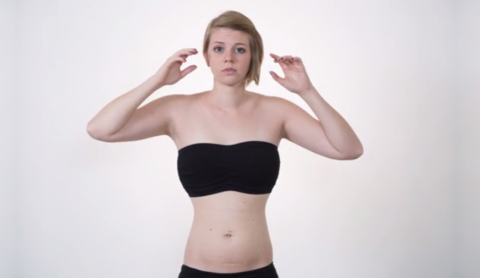 O studenta si-a modificat corpul in Photoshop pana cand nici ea nu s-a mai recunoscut. Gestul a atras doar cuvinte de lauda