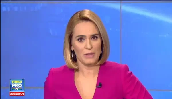 David Bisbal a revenit in Romania, unde a primit un disc de aur. Artistul canta miercuri seara la Sala Palatului