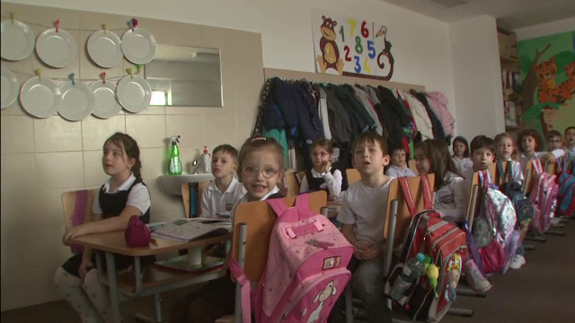 Tot mai multi parinti aleg gradinite cu predare in limbi straine. Care sunt cele mai cautate