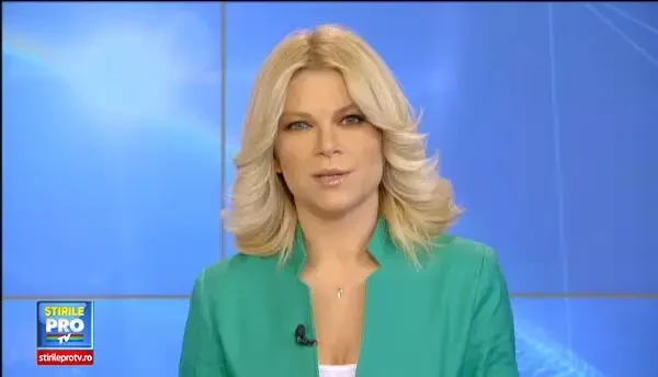 Un vanator de eclipsa plecat sa vada fenomenul in Arctica era sa ajunga cina pentru un urs polar.