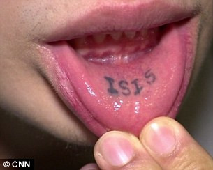 Un barbat acuza o companie din SUA ca l-a concediat pentru un tatuaj cu numele fostei prietene, ISIS