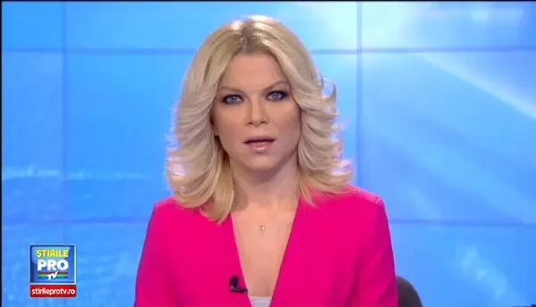 Accident provocat in Timisoara de un sofer grabit. Doi oameni au fost raniti dupa ce masina s-a rasturnat intr-o intersectie