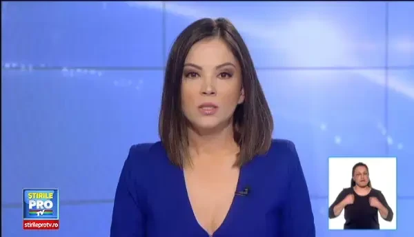 Are 200 de kilograme si nu a iesit din casa de 6 ani. Situatia dramatica in care se afla o femeie din Hunedoara