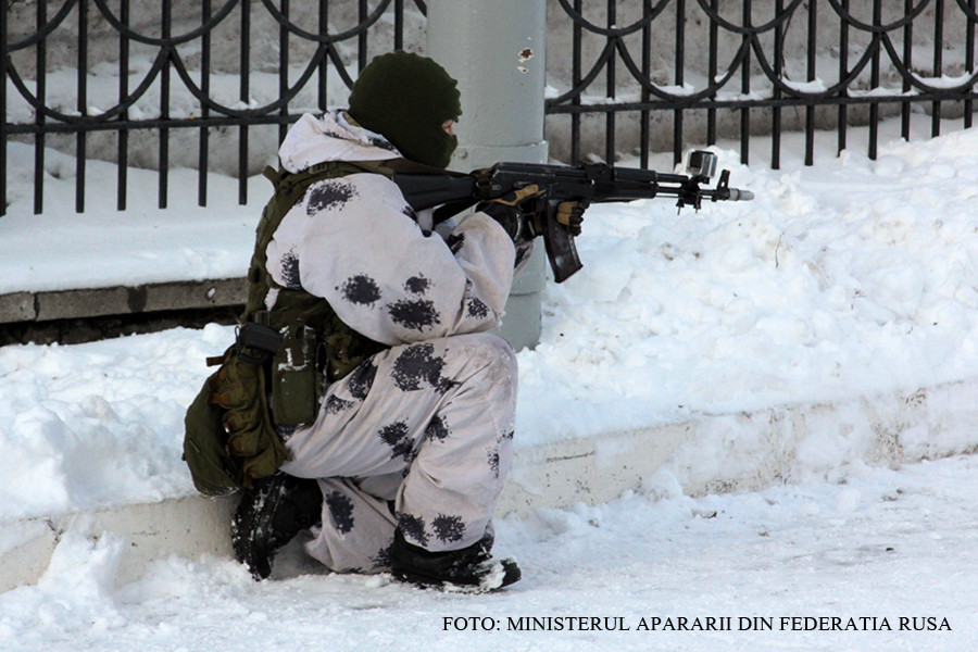 Savantii rusi sustin ca pot obtine soldati invizibili. VIDEO. Cum arata materialul care te face nevazut