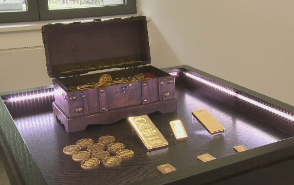 Aurul din fecalele umane valoreaza milioane de dolari, spun cercetatorii americani. Cum se va extrage