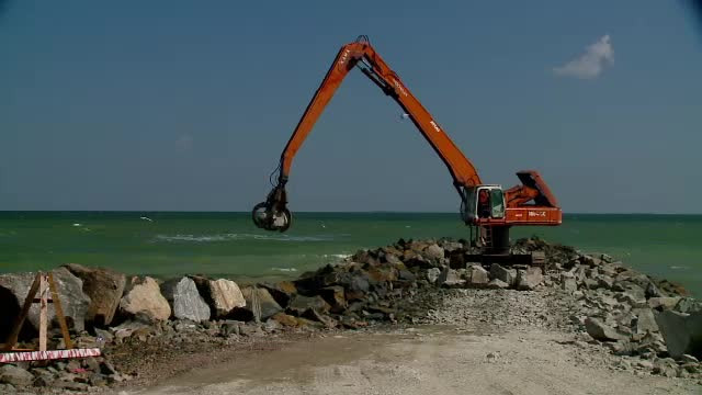 Cat de pregatit e litoralul romanesc pentru vacanta de 1 Mai. 25% dintre camere sunt ocupate, desi Mamaia e inca in santier