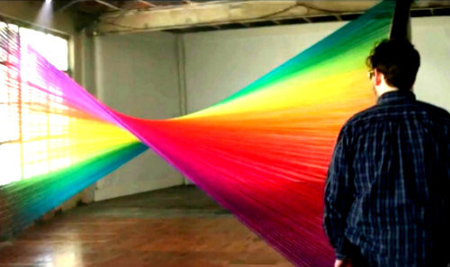 VIDEO. Cum reactioneaza persoanele care sufera de daltonism atunci cand vad culori pentru prima oara