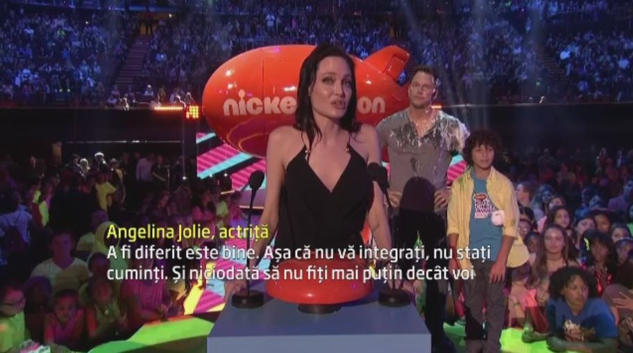 Angelina Jolie a implinit 40 de ani. Povestea de viata a actritei, una care pare desprinsa dintr-un film de la Hollywood