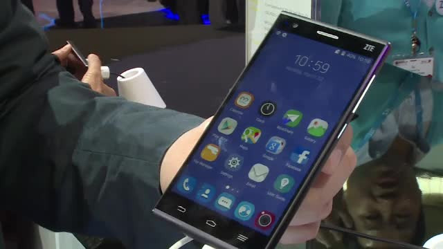 iLikeIT. Smartphone-urile care n-au stat in lumina reflectoarelor, dar care au specificatii de top. Toate sunt din China