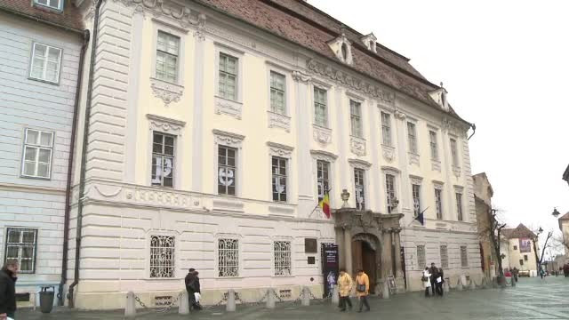 Salvati Muzeul Brukenthal! Aceasta cladire are nevoie sa fie reparata urgent, insa nimeni nu da niciun ban