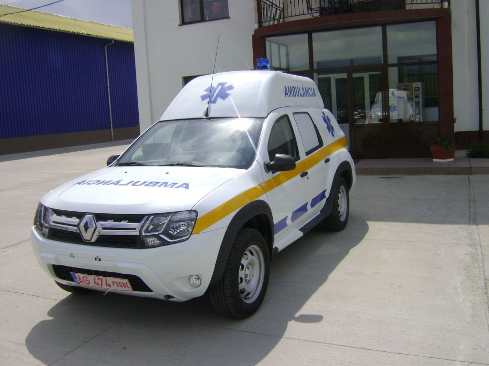 Asa arata prima ambulanta Duster! Primele modele se duc tocmai in Angola! Ce modificari a facut Dacia: FOTO