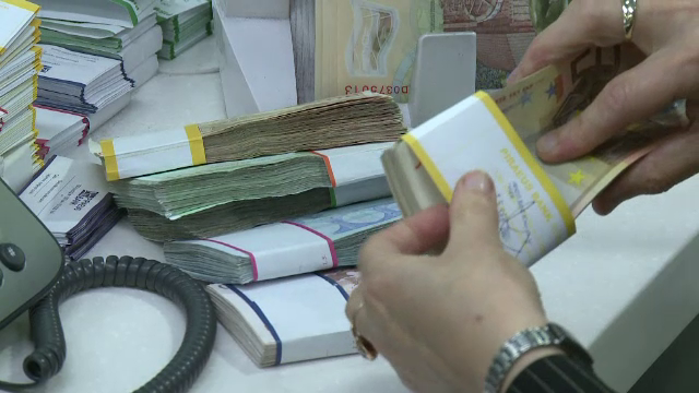 BNR a redus dobanda de politica monetara la 2% pe an. Masura ar trebui genereze o crestere a consumului