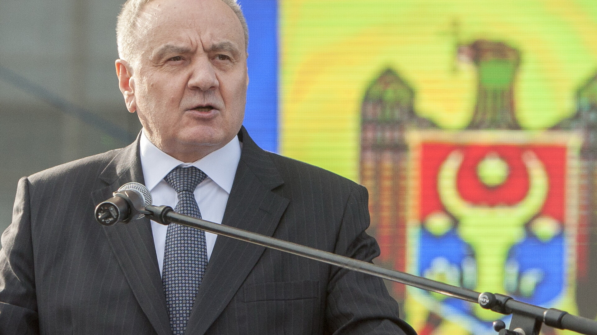 Republica Moldova il sfideaza pe Putin. Nicolae Timofti refuza invitatia de a asista la parada militara de la Moscova