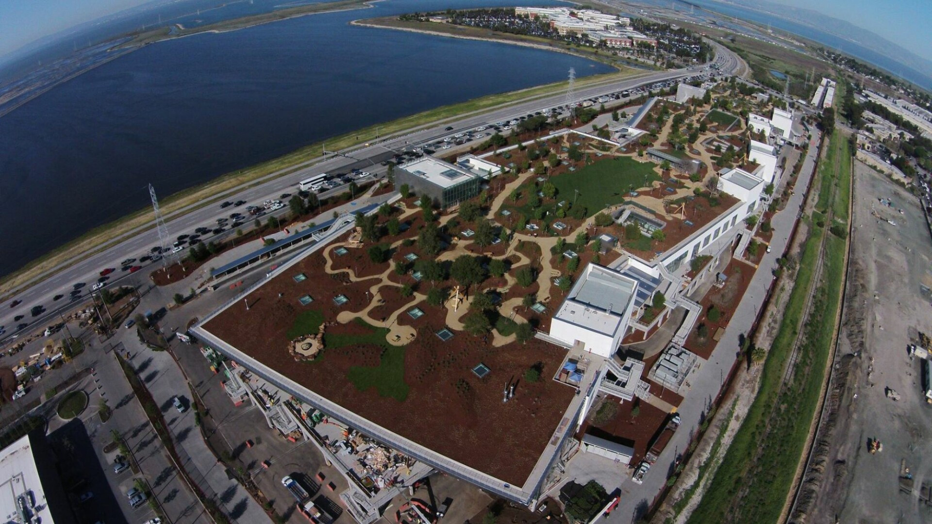 Asa arata noul campus Facebook: FOTO