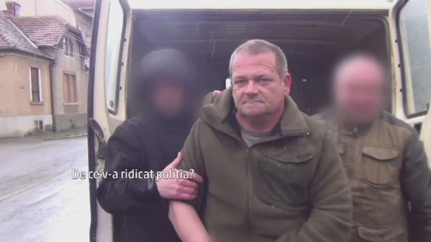 Un barbat din Satu Mare, prins de politisti in flagrant in timp ce incerca sa vanda jumatate de kilogram de canabis