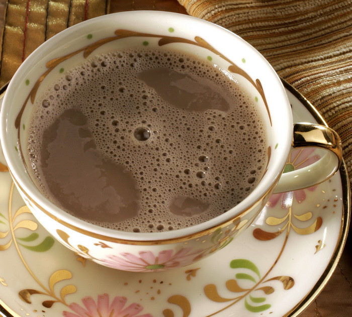 Modalitatea bizara prin care o bunica si-a otravit familia cu un produs expirat de 25 de ani. Procurorii ancheteaza cazul