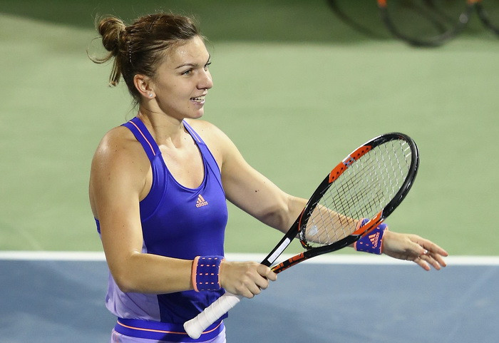 Simona Halep - Caroline Wozniacki 5-7; 7-5; 2-6 in semifinale la Stuttgart. Halep: "Zambesc pentru ca am facut un meci bun"
